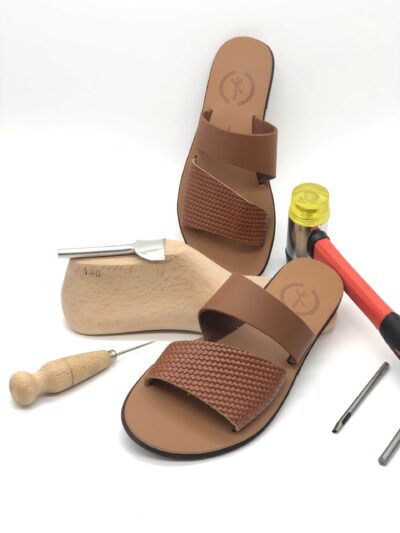 CHEAP 'N' CHIC STYLSANDAL100-11