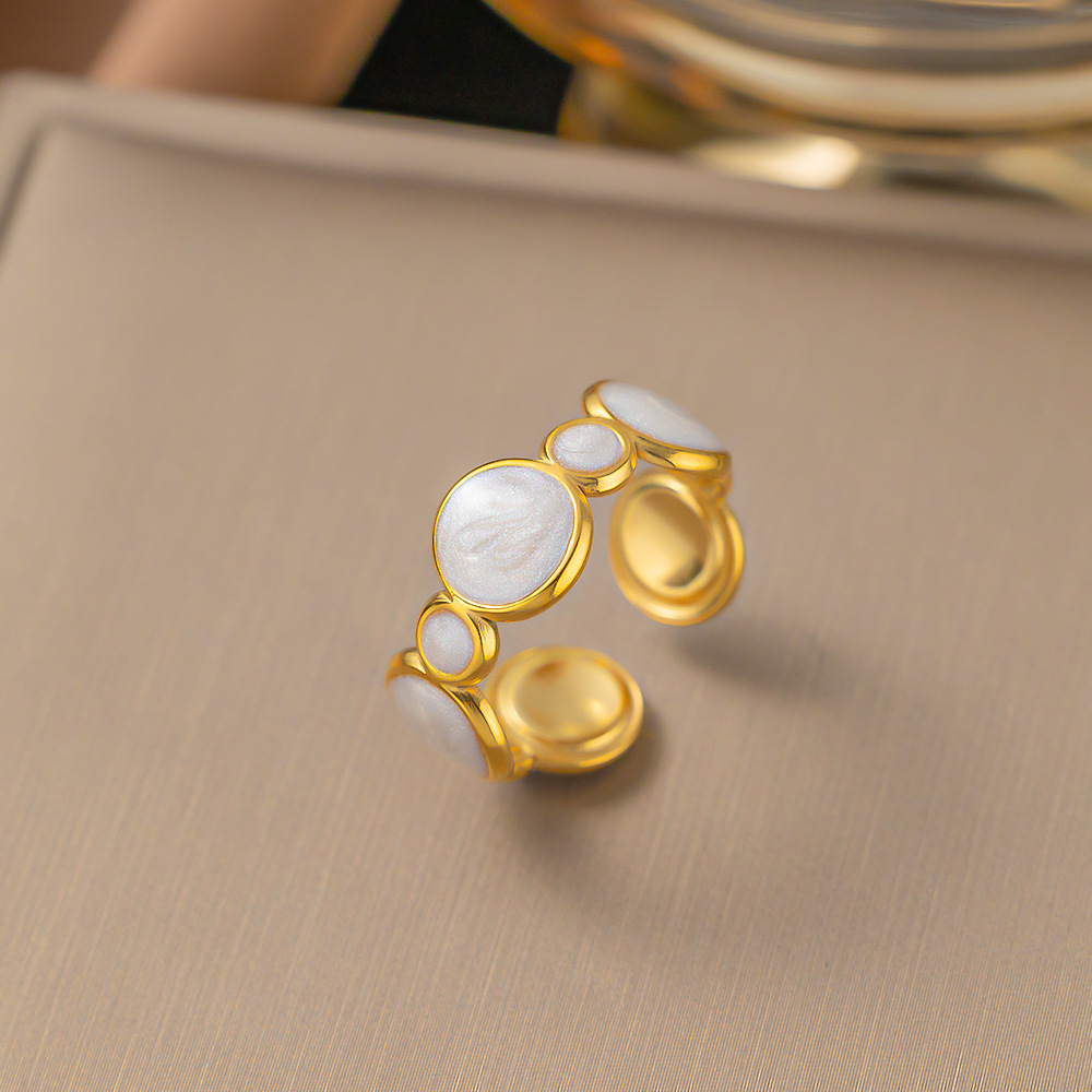 GLEAM CIRCLES RING 28504