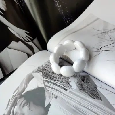 PURE ALABASTER RESIN CUFF 28170