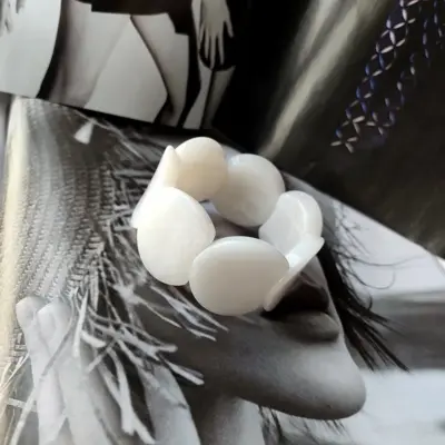 MILKY PEARL ORGANIC RESIN CUFF 29240