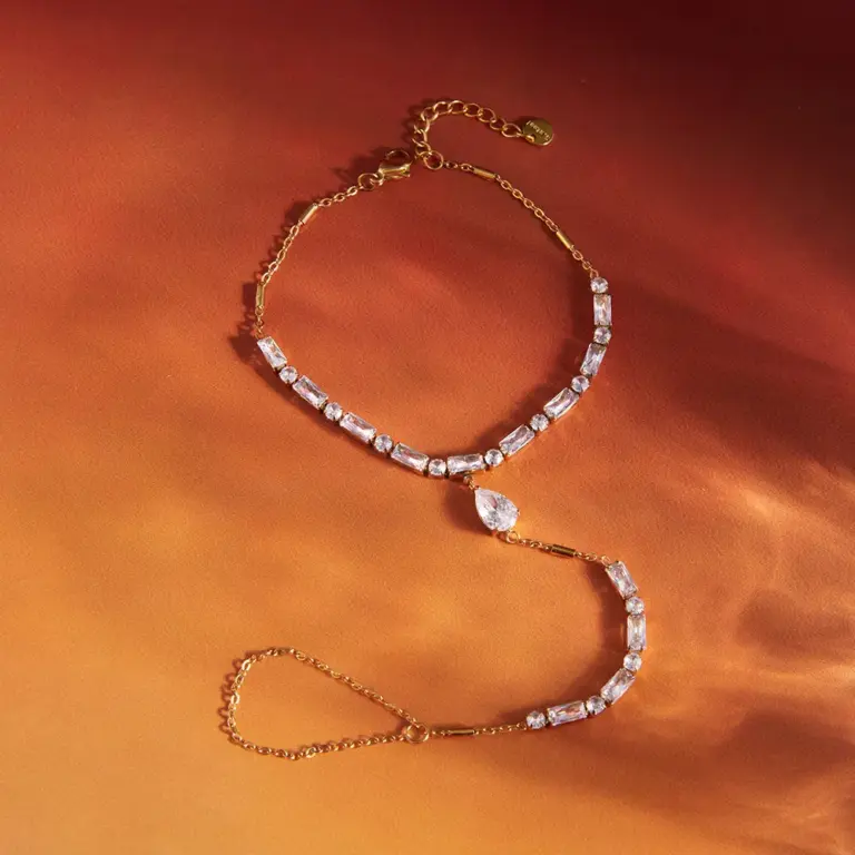 IMPERIAL PEAR BAGUETTE HAND CHAIN 35449