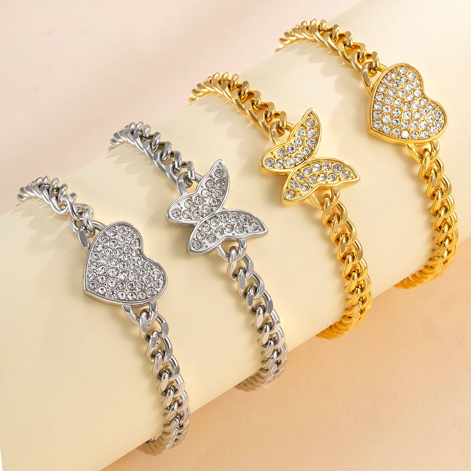 CUBAN LINK HEART 0822 — view 2