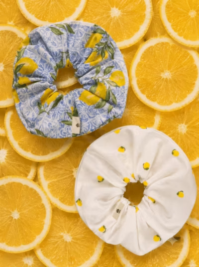 WHITE & BLUE SWEET LIMONCELLO SCRUNCHIES 10722