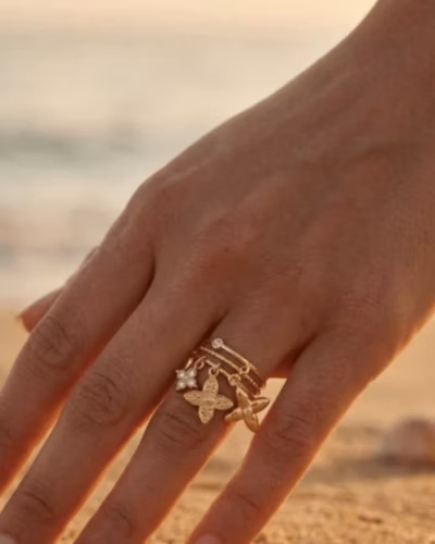 TRIPLE BLOSSOM CHARM RING 928854 — view 3
