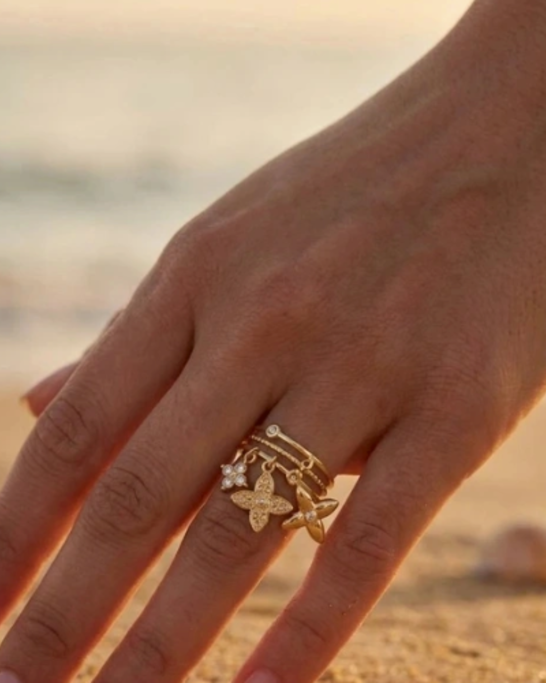 TRIPLE BLOSSOM CHARM RING 928854 — view 3