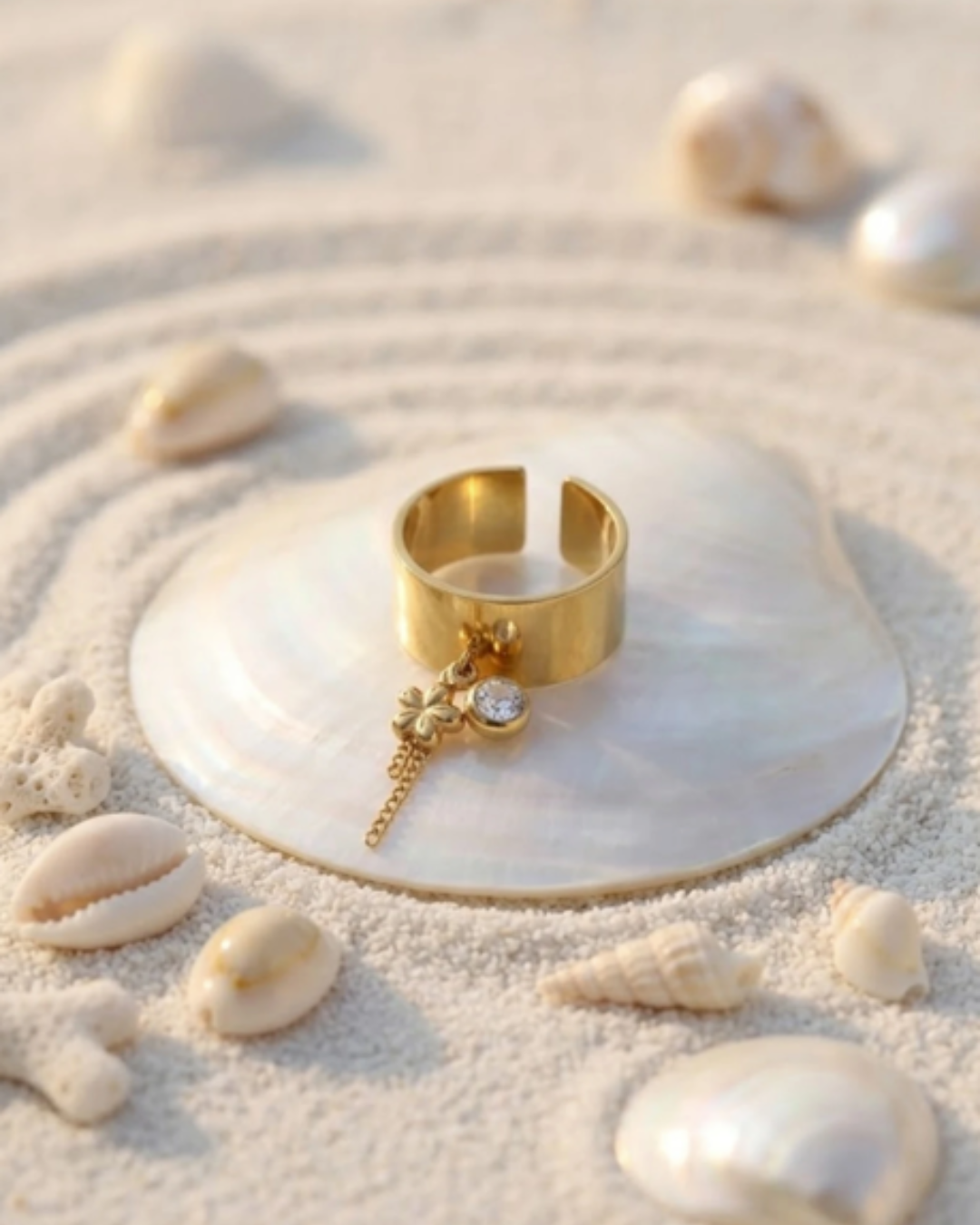 CHARM WAVE RING 128523