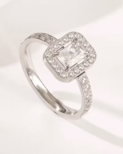 CELESTE RADIANT HALO RING 325272